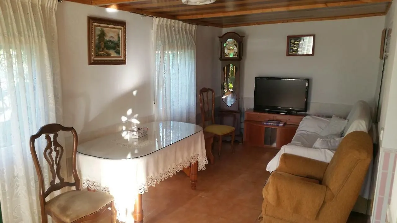 La Guindilla Guest House Gibraleon Country house